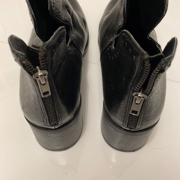 Steve Madden Digits Studded Leather Block Heel Ankle Boots - Picture 7 of 9